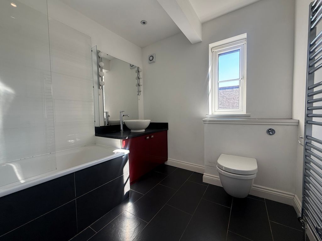 Additional image 8 of 3 bed cottage to rentDown Street, Chichester PO18