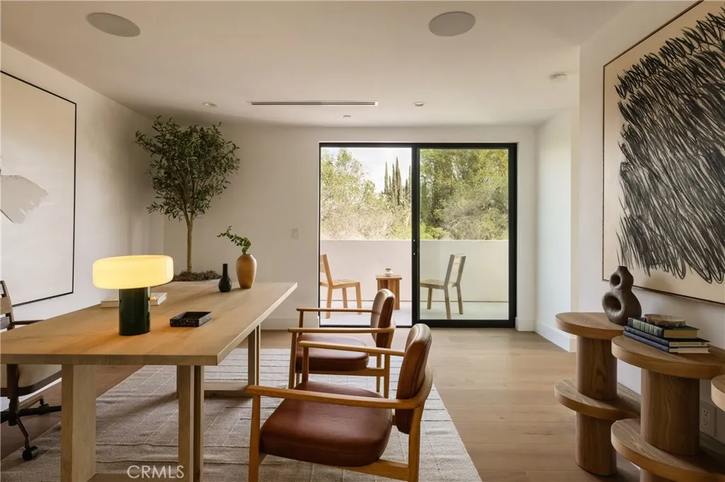 Additional image 103 of 15202 Hesby Street, Sherman Oaks, CA 91403