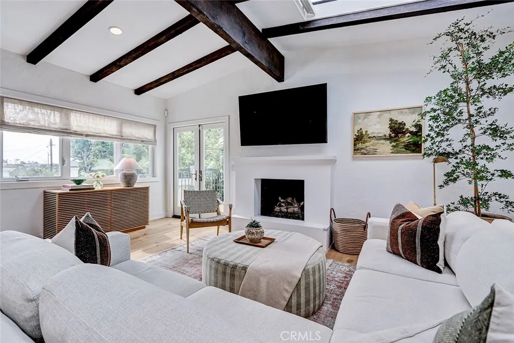 Additional image 8 of 3211 N Valley Dr, Manhattan Beach, CA 90266