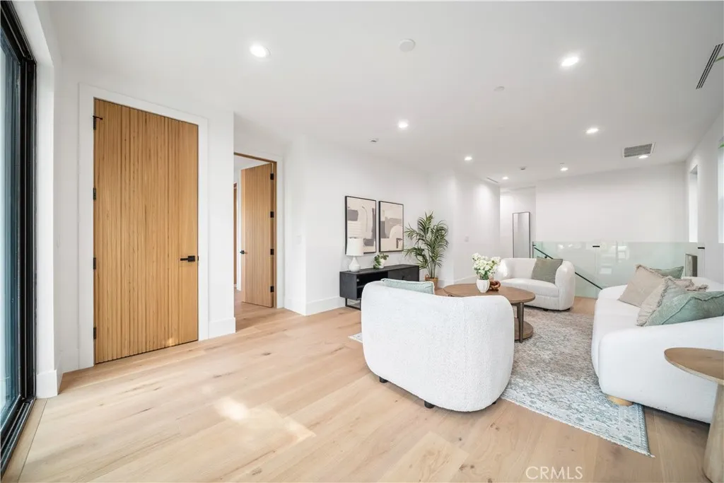 Additional image 103 of 5623 Oso Ave, Woodland Hills, CA 91367
