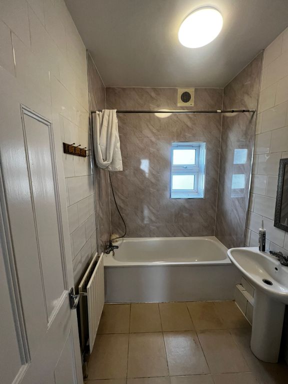 Additional image 12 of 3 bed terraced house to rentSpencer Road, Ilford IG3