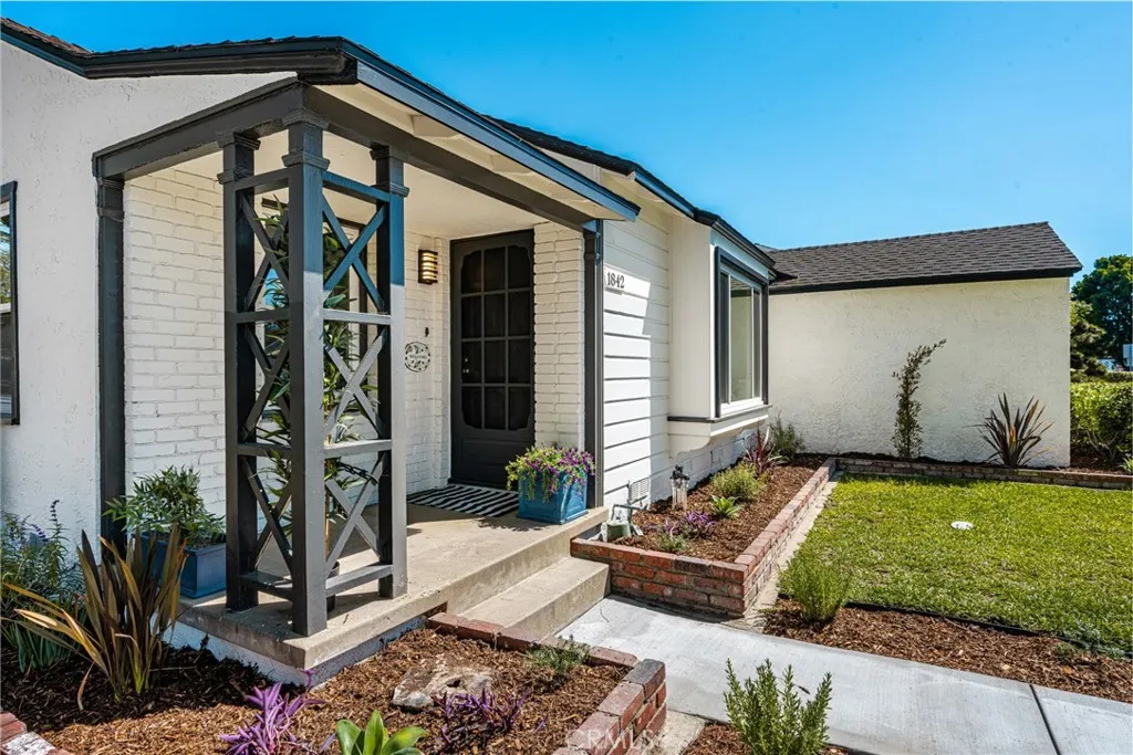 Additional image 55 of 1842 N Greenbrier Rd, Long Beach, CA 90815