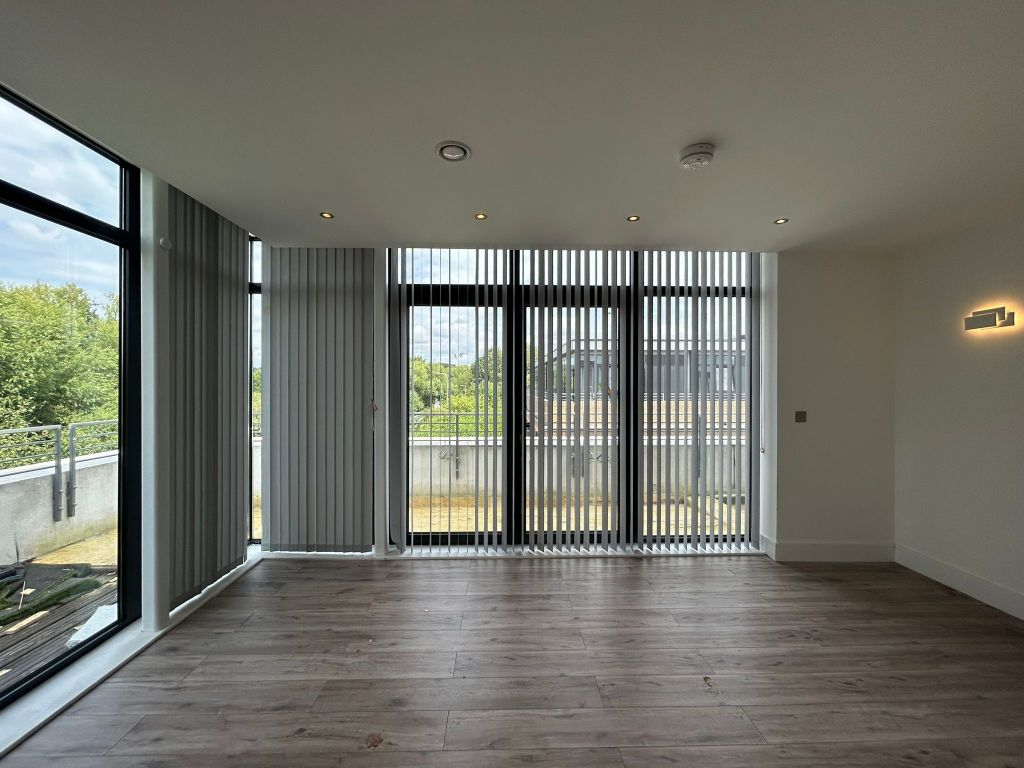 Additional image 5 of 2 bed flat to rentLeat House, Overbridge Square, Newbury RG14
