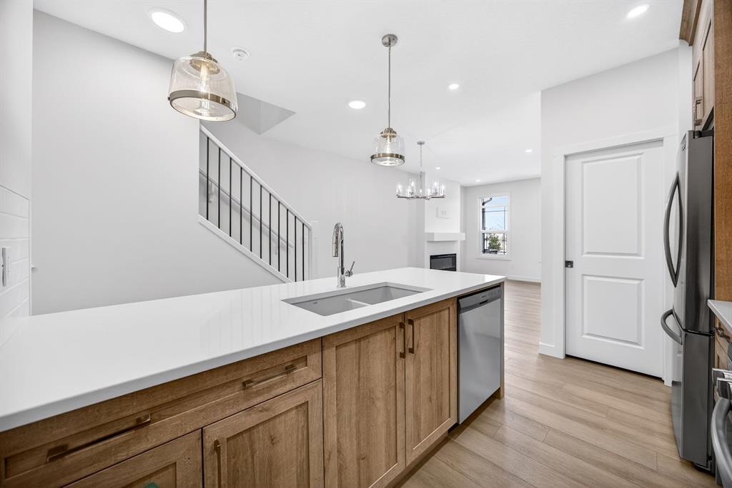 Additional image 6 of 338 Alpine Boulevard SW, Calgary, AB, T2Y 0Y4