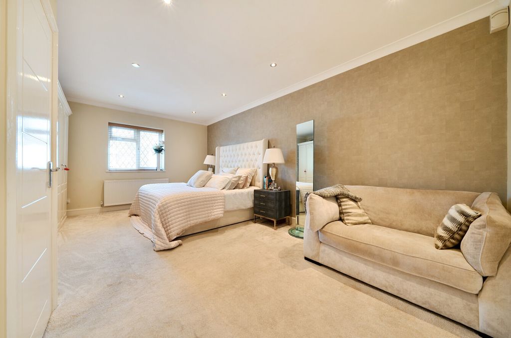 Additional image 26 of 5 bed detached house for saleYester Road, Chislehurst, Kent BR7