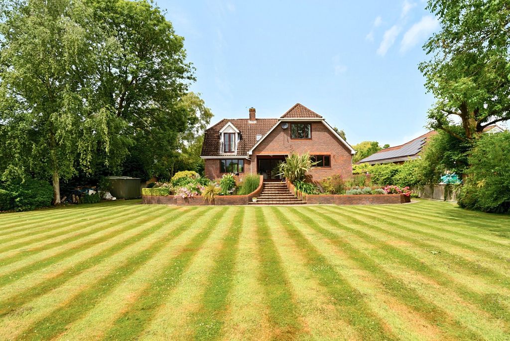 Additional image 7 of 4 bed detached house for saleHamm Court, Weybridge KT13