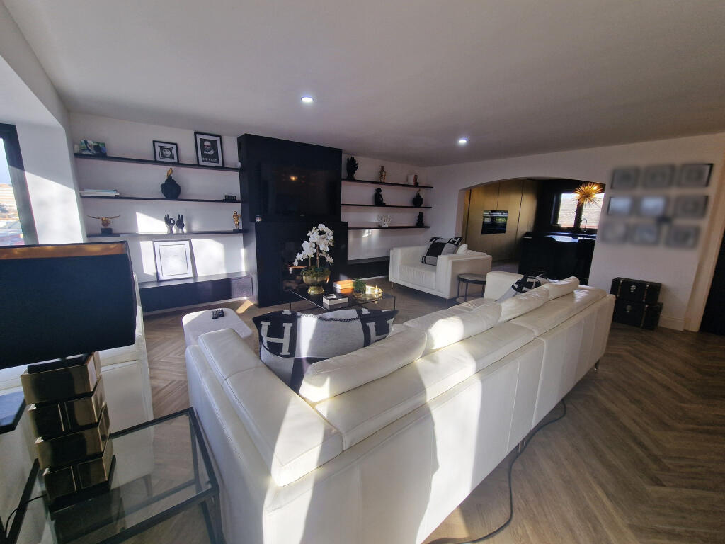Pengwerne, St. Nicholas Park, Yeovil photo 2