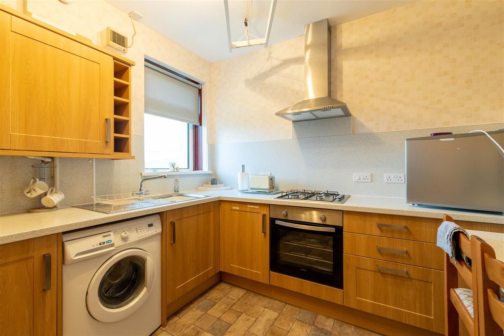 Additional image 3 of 2 bed flat for saleCromlix Road, Perth PH2
