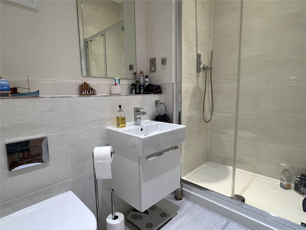 Additional image 9 of 2 bed flat for saleAlmansa Way, Lymington, Hampshire SO41