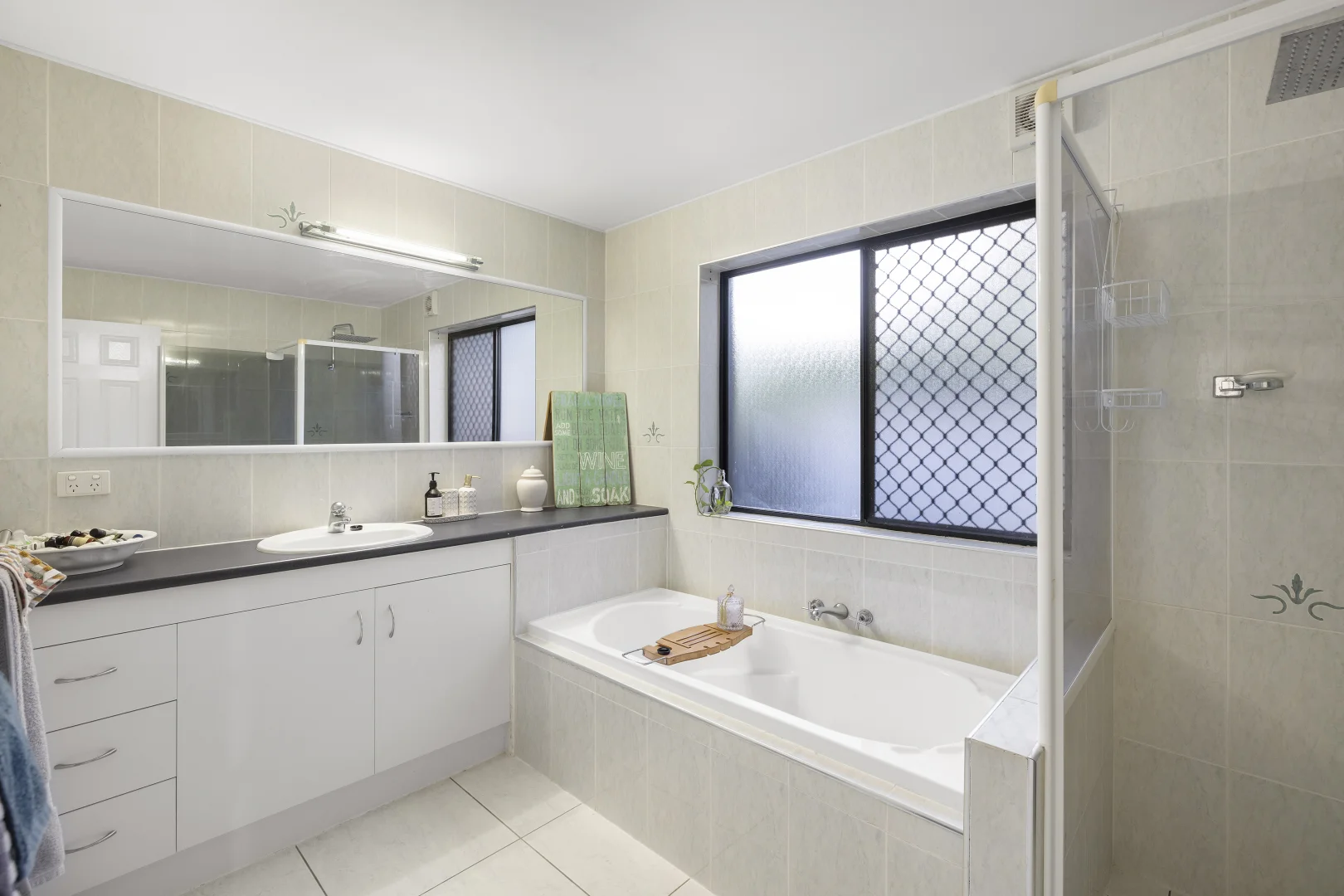 Additional image 29 of 9 Wilohurst Drive, Redland Bay QLD 4165