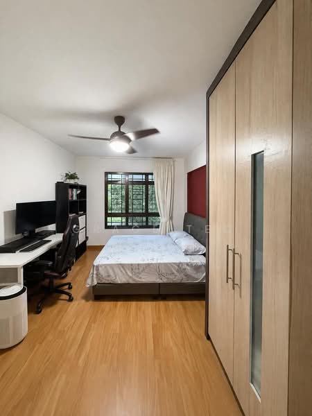 492 Admiralty Link photo 4