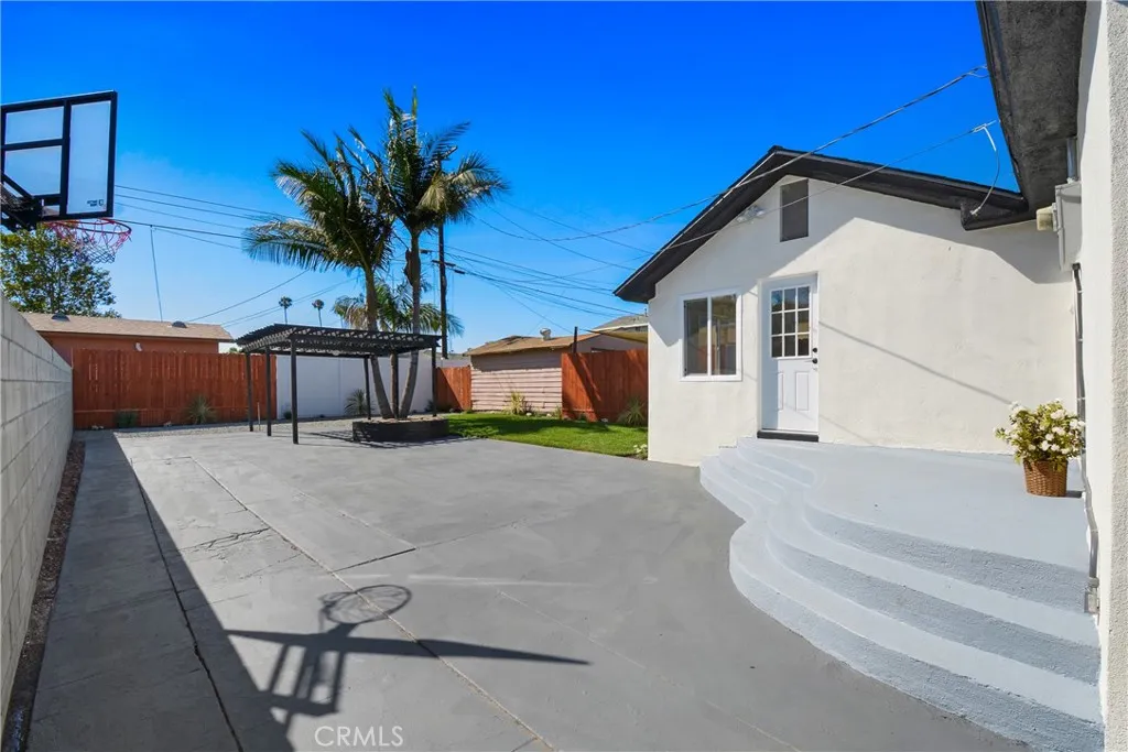 Additional image 58 of 5319 6th Ave, Los Angeles, CA 90043