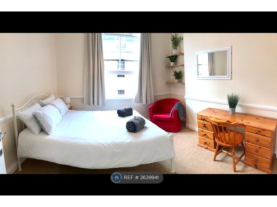 3 bed shared accommodation to rentDigby Chambers, Bournemouth BH1 photo 4
