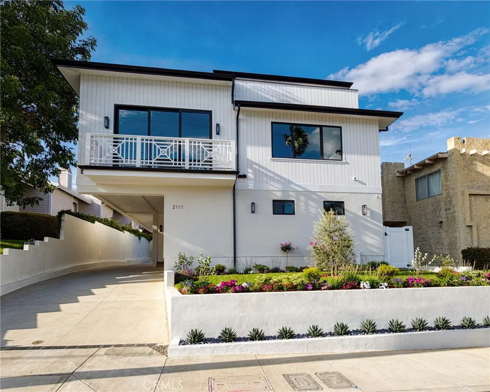 2111 Clark Ln Unit B, Redondo Beach, CA 90278 photo 2