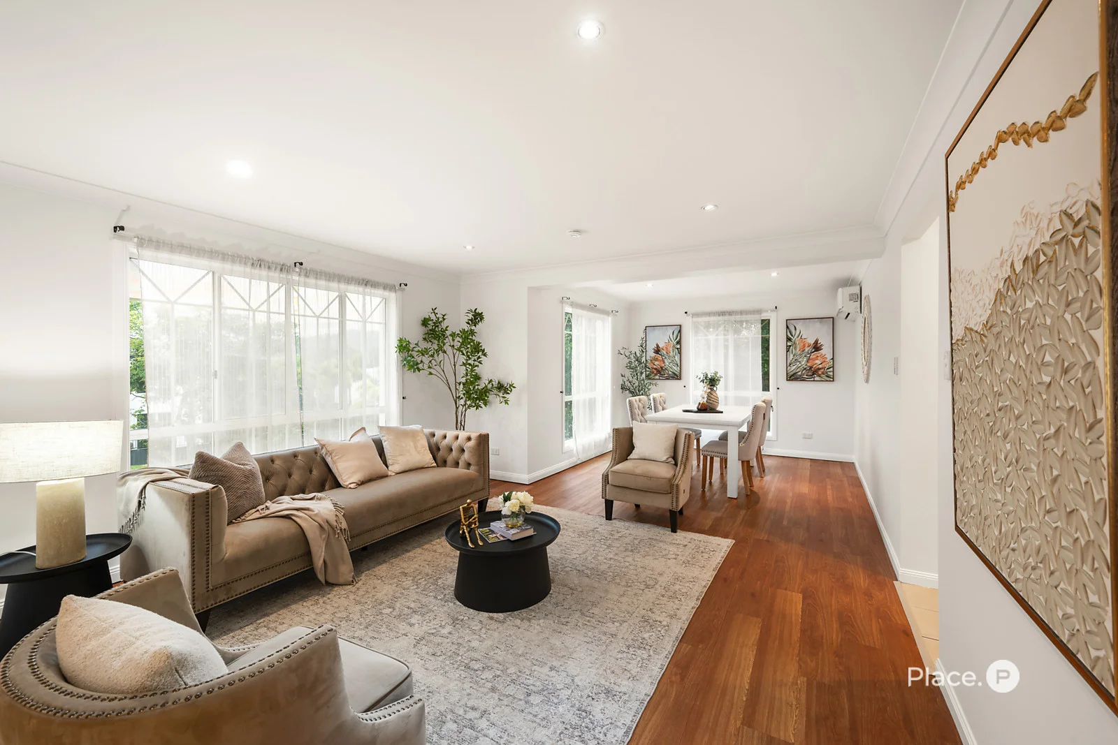 4 Maple Court, Carindale QLD 4152