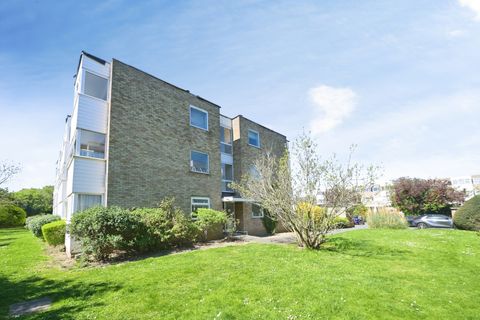 Winston Close, Romford RM7