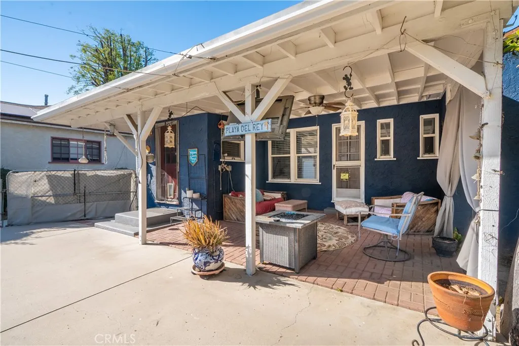 Additional image 91 of 17504 Hamlin St, Van Nuys, CA 91406