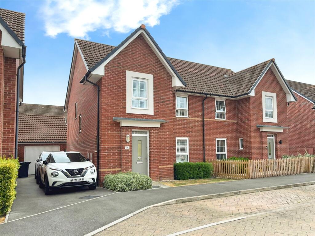 Gilhespy Way, Westbury