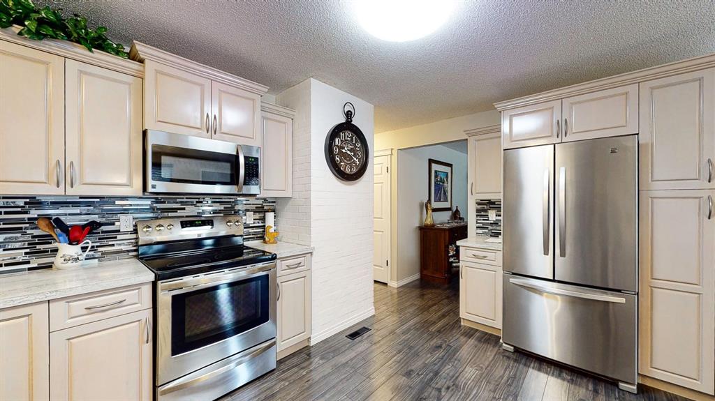 Additional image 6 of 211 3 Street NE, Medicine Hat, AB, T1A5M4