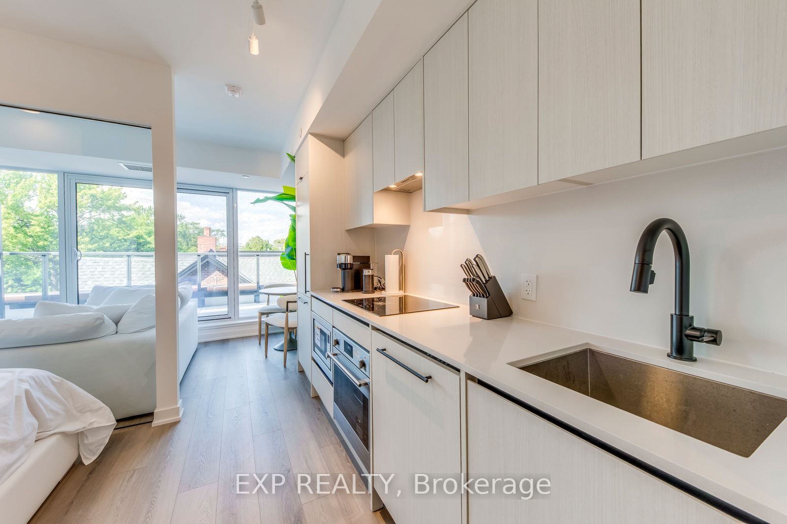 Additional image 5 of 415-5 Lakeview Avenue, Toronto, ON, M6J 0H3