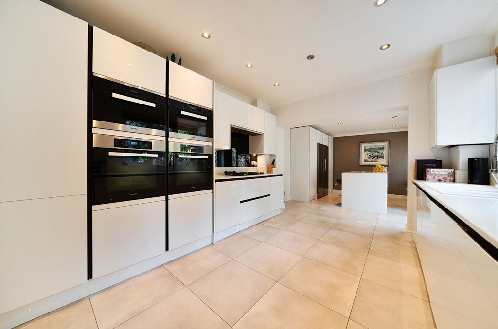 Additional image 4 of 5 bed detached house for saleYester Road, Chislehurst, Kent BR7