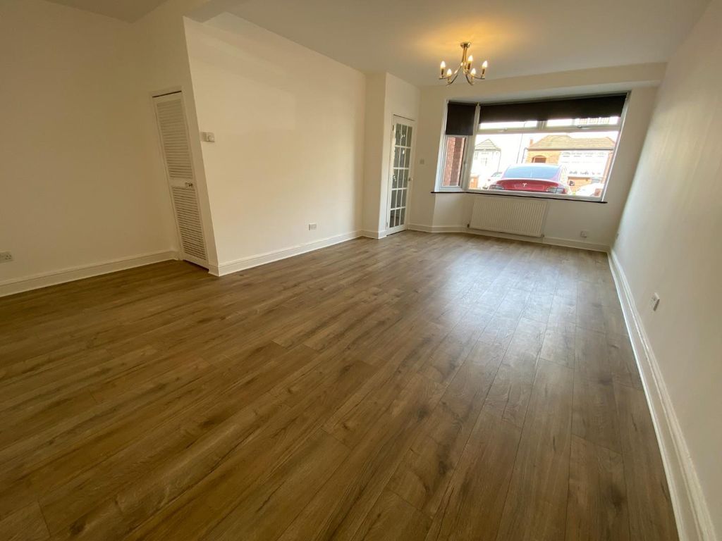 Additional image 8 of 2 bed end terrace house to rentKent Road., Dagenham, Dagenham RM10