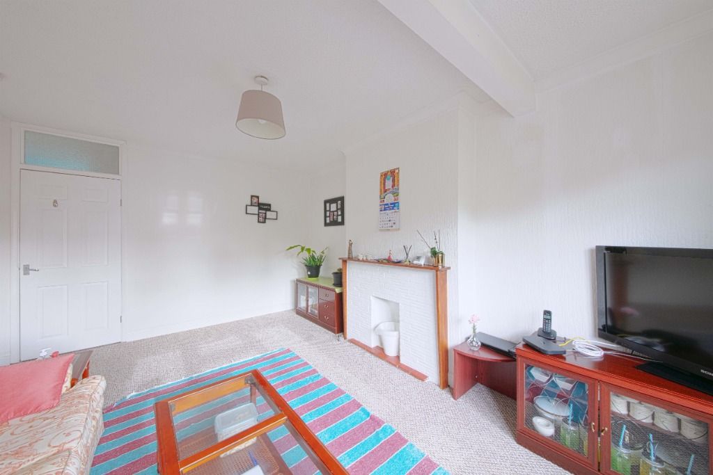 Additional image 3 of 2 bed flat for saleSomerset Lodge, Courtlands, Maidenhead SL6