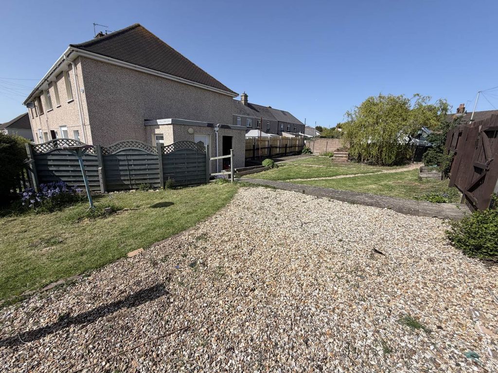 Additional image 18 of 2 bed maisonette to rentCastle Road, Rhoose, Vale Of Glamorgan CF62