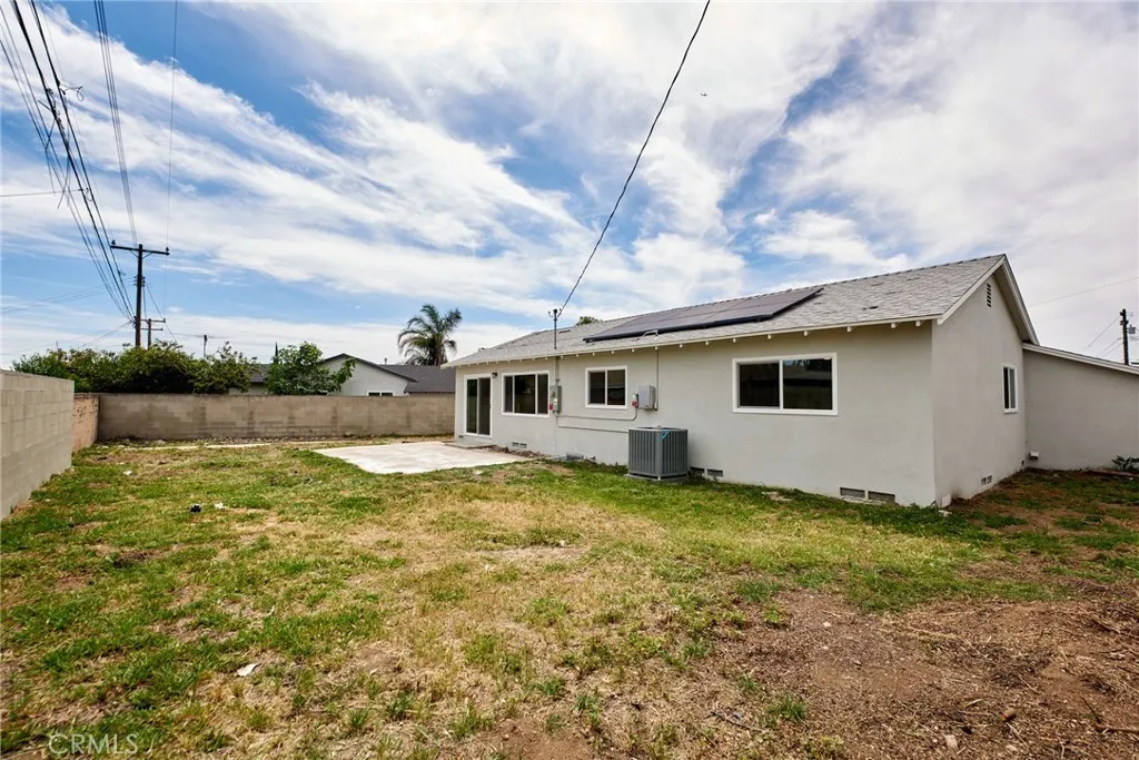 10037 Geneva Ave, Montclair, CA 91763