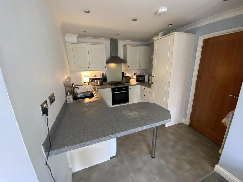Blossomfield Road, Solihull photo 3