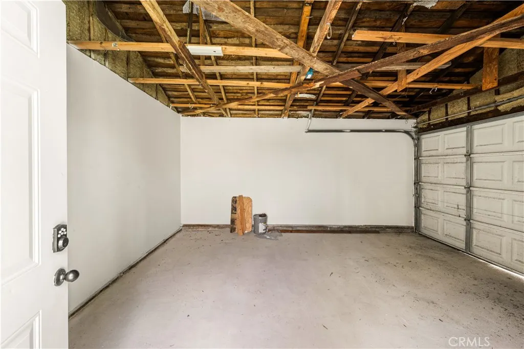 Additional image 63 of 1428 W 89th St, Los Angeles, CA 90047