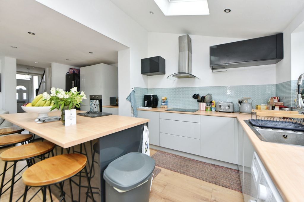 Additional image 7 of 3 bed semi-detached house for saleManley Road, Sale M33