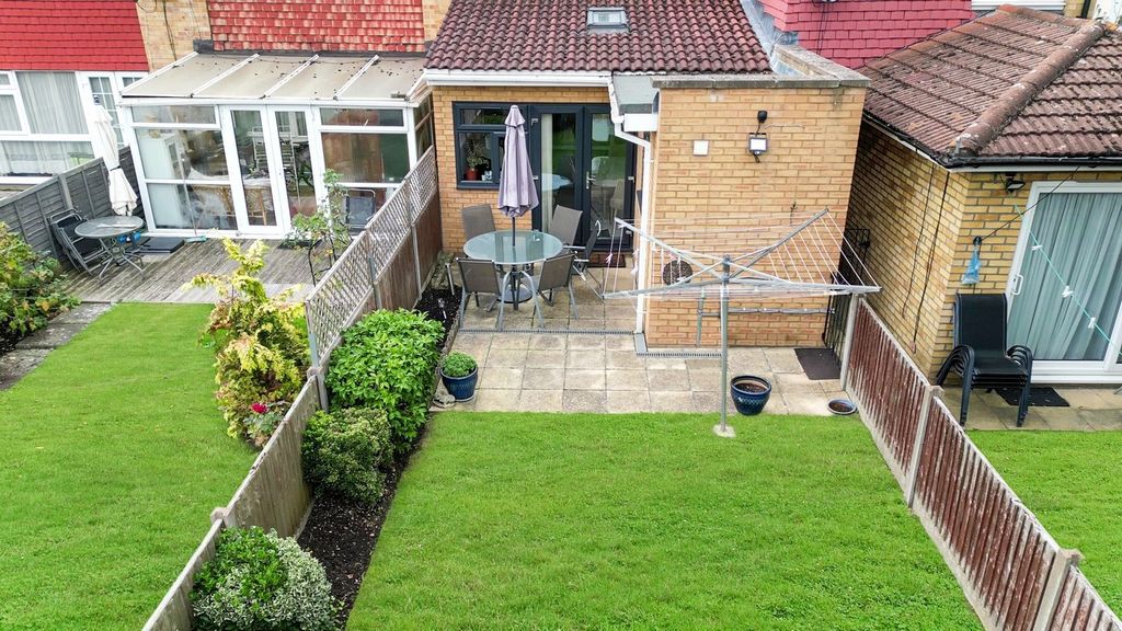 Additional image 10 of 2 bed terraced house to rentVane Close, Harrow HA3