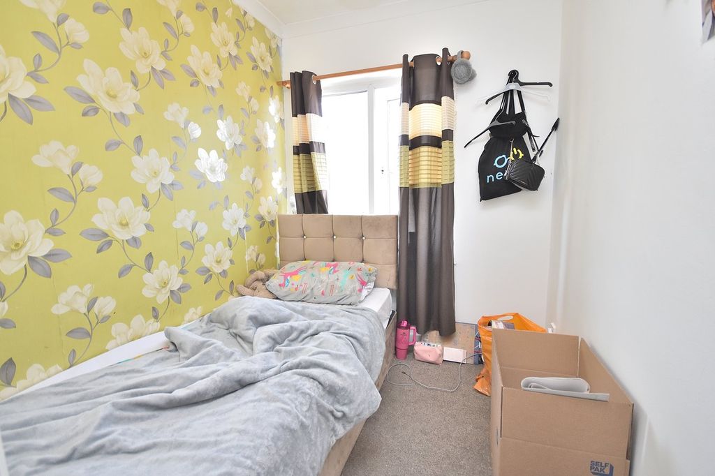 Additional image 8 of 3 bed semi-detached house to rentRaisins Field Close, Northampton NN3