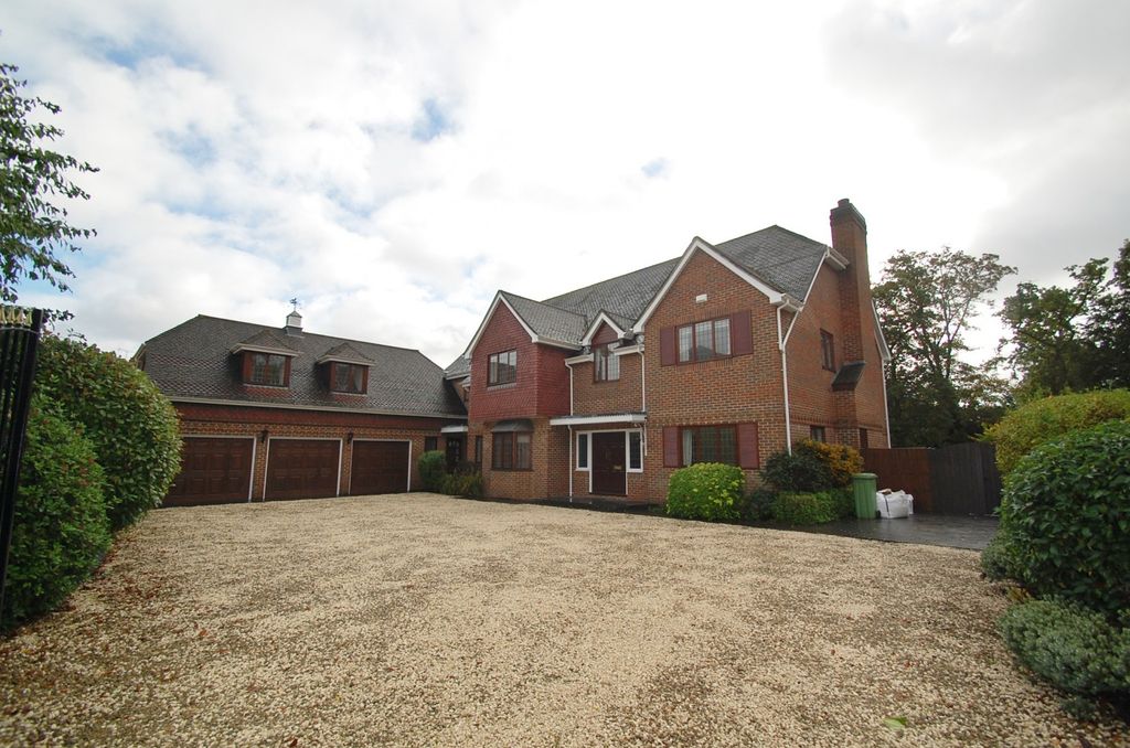 7 bed detached house to rentPortland Park, Gerrards Cross, Buckinghamshire SL9