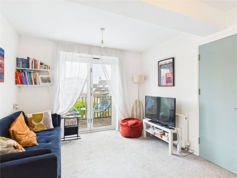 Pettigrove Gardens, Kingswood, Bristol BS15