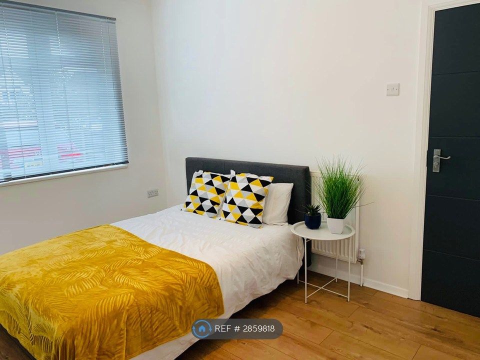 Additional image 6 of 3 bed semi-detached house to rentAshby Road, Scunthorpe DN16