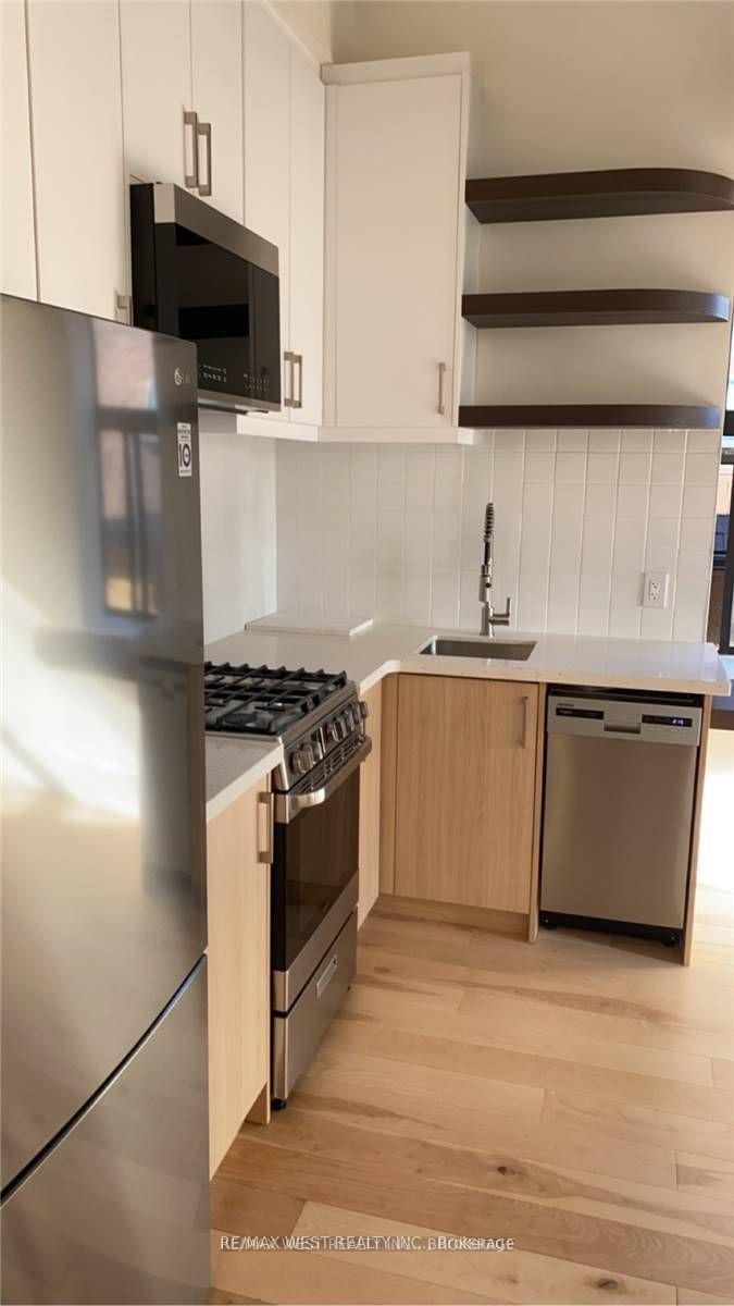 Additional image 4 of 3-299 Pacific Avenue, Toronto, ON, M6P 2P8