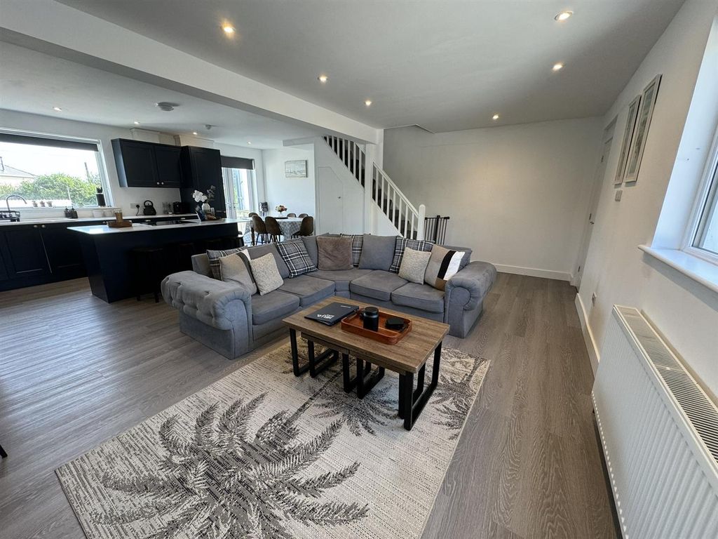 Additional image 3 of 4 bed semi-detached house to rentAlexandra Place, St. Ives TR26
