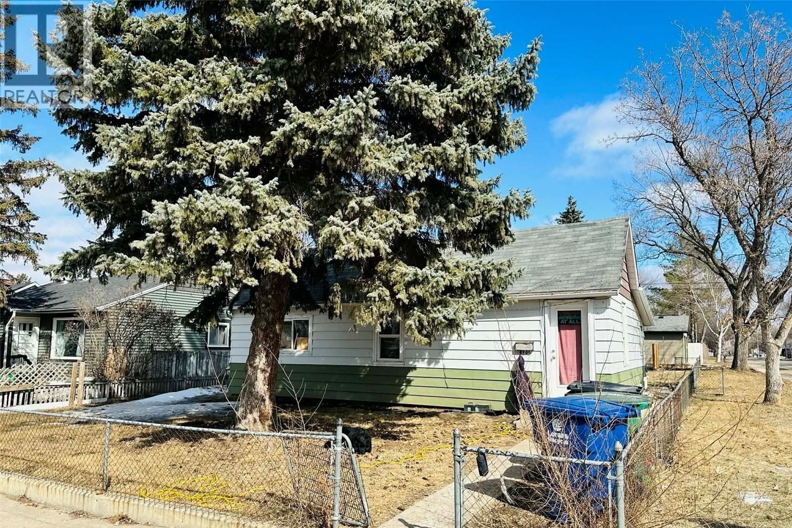 Additional image 8 of 1502 F Avenue N, Saskatoon, SK, S7L1X9