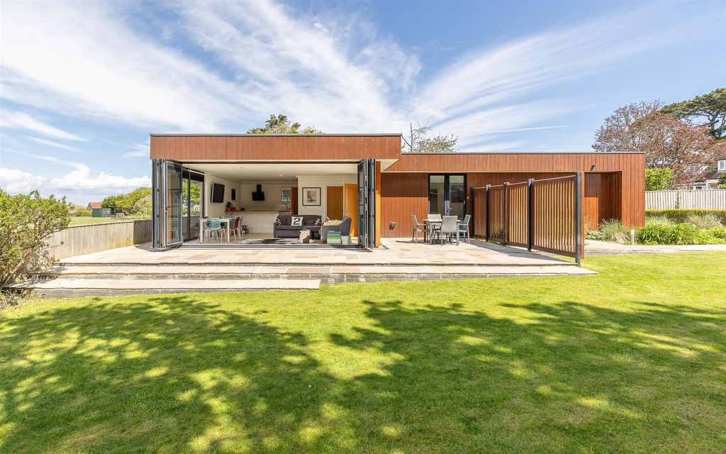 Additional image 14 of 2 bed chalet for saleCowes, Isle Of Wight PO31