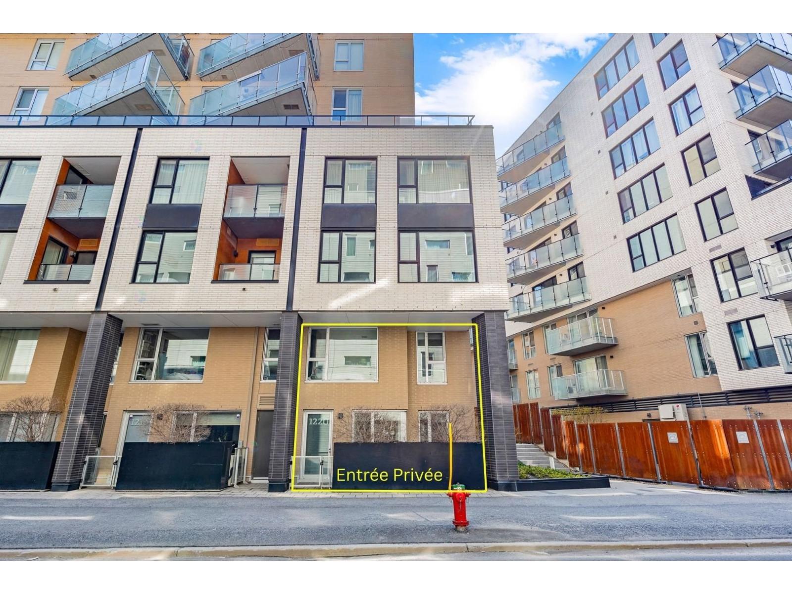 1220 Rue William