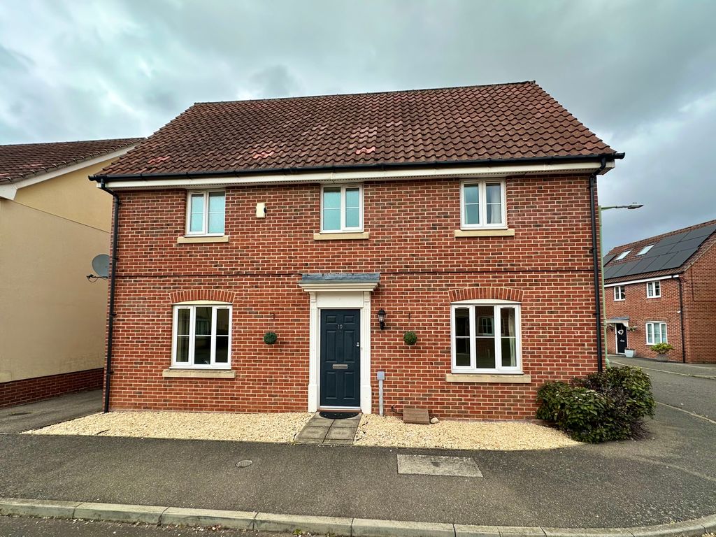 4 bed detached house to rentBramble Walk, Red Lodge, Bury St. Edmunds IP28