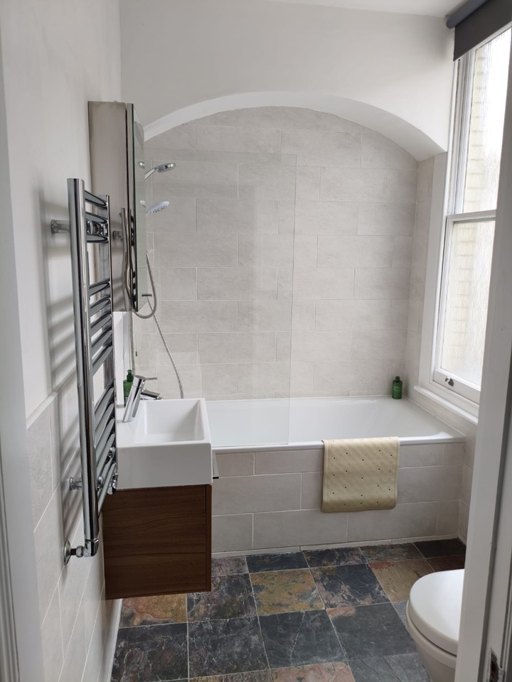3 Bed Flat, Great Portland Street, W1W, N1 7GU photo 4