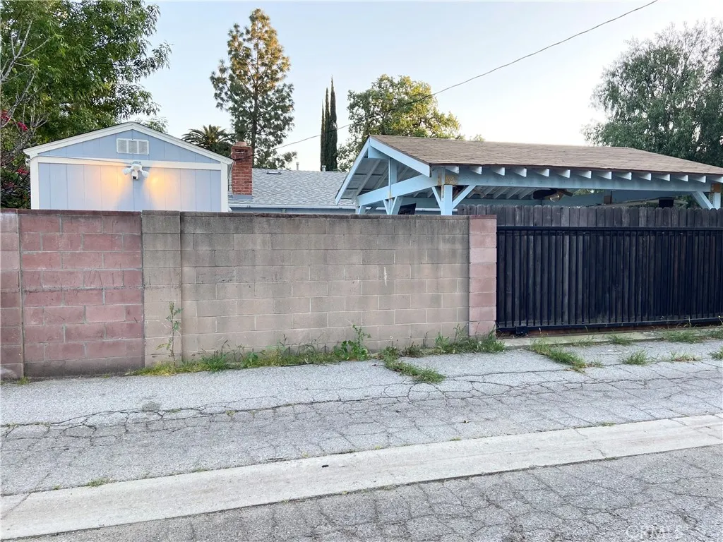 23837 Welby Way, West Hills, CA 91307