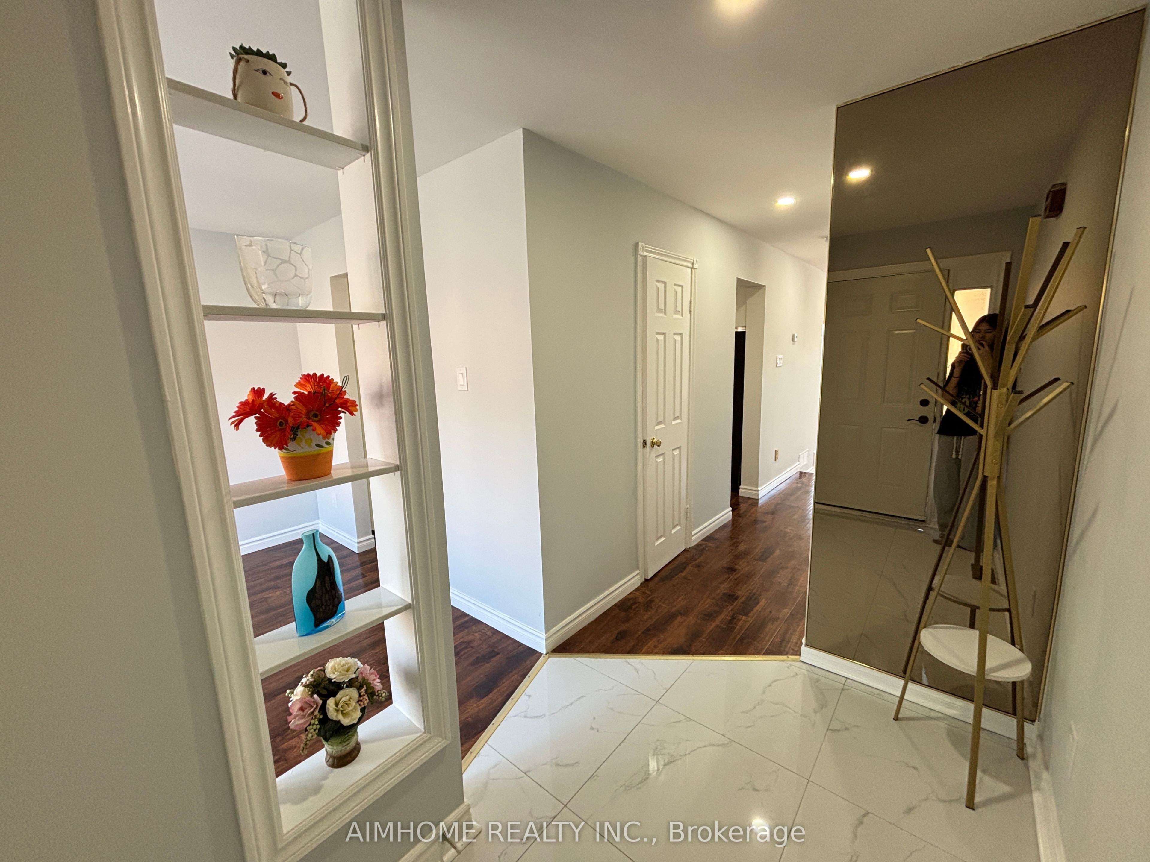 Additional image 2 of 23-4635 Regents Terrace, Mississauga, ON, L5R 1X2