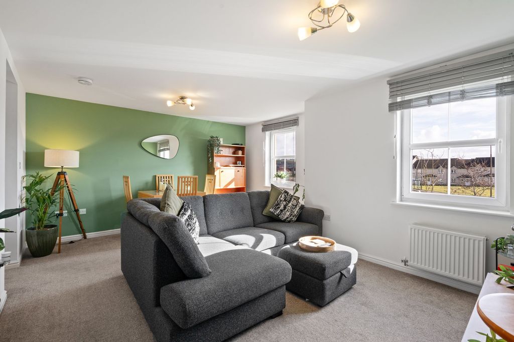 Additional image 5 of 2 bed flat for saleRussell Road, Bathgate EH48