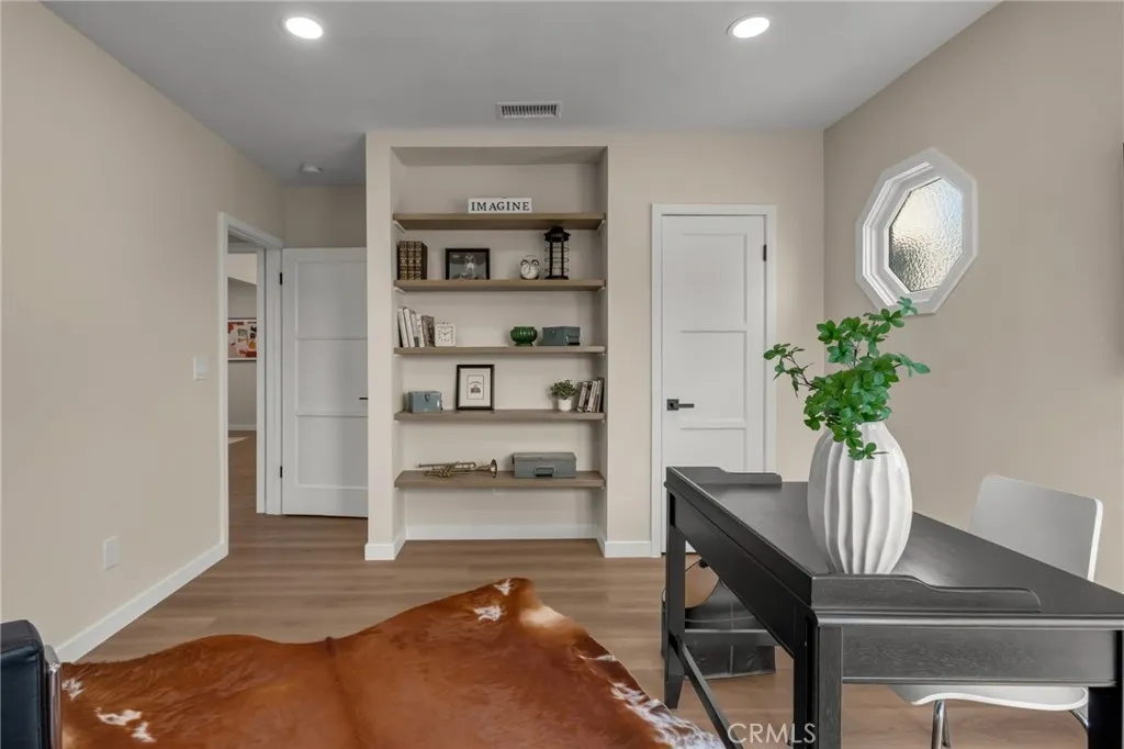 Additional image 23 of 5309 Maymont Dr, Los Angeles, CA 90043