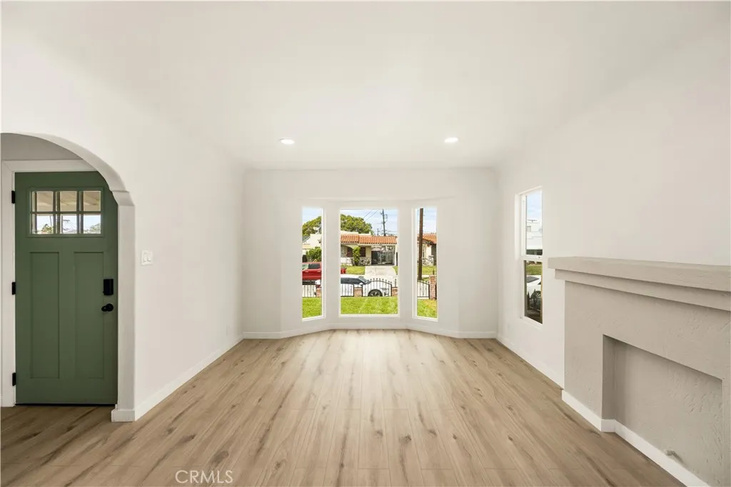 Additional image 42 of 1428 W 89th St, Los Angeles, CA 90047