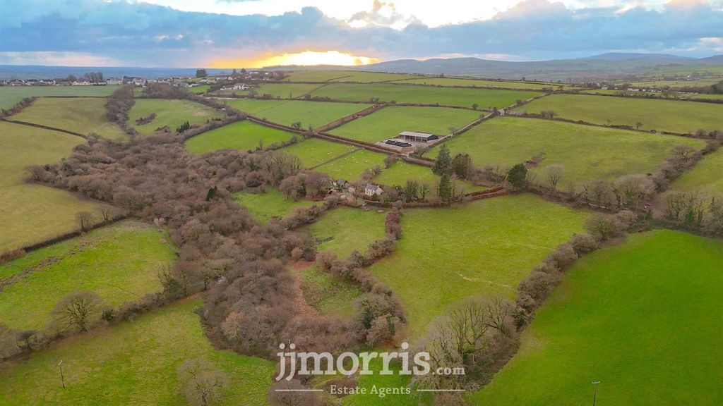 2 bed detached house for saleTegryn, Llanfyrnach SA35
